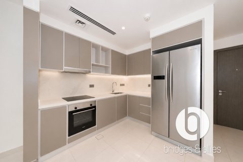 Apartment in EMAAR Beachfront, Dubai Harbour, Dubai 2 bedrooms, 119 sq.m. № 137719 - photo 19