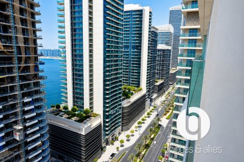 Apartment in EMAAR Beachfront, Dubai Harbour, Dubai 2 bedrooms, 119 sq.m. № 137719 - photo 4