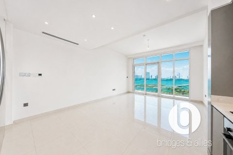 Apartment in EMAAR Beachfront, Dubai Harbour, Dubai 2 bedrooms, 119 sq.m. № 137719 - photo 23