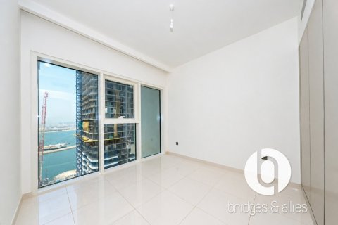 Apartment in EMAAR Beachfront, Dubai Harbour, Dubai 2 bedrooms, 119 sq.m. № 137719 - photo 14