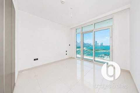 Apartment in EMAAR Beachfront, Dubai Harbour, Dubai 2 bedrooms, 119 sq.m. № 137719 - photo 10