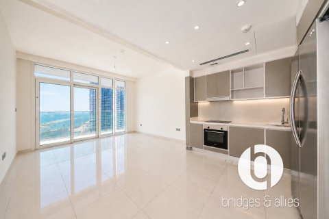 Apartment in EMAAR Beachfront, Dubai Harbour, Dubai 2 bedrooms, 119 sq.m. № 137719 - photo 2