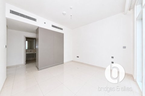 Apartment in EMAAR Beachfront, Dubai Harbour, Dubai 2 bedrooms, 119 sq.m. № 137719 - photo 11