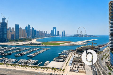 Apartment in EMAAR Beachfront, Dubai Harbour, Dubai 2 bedrooms, 119 sq.m. № 137719