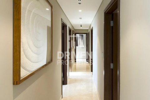 Apartment in EMAAR Beachfront, Dubai Harbour, Dubai 3 bedrooms, 178.19 sq.m. № 136703 - photo 9