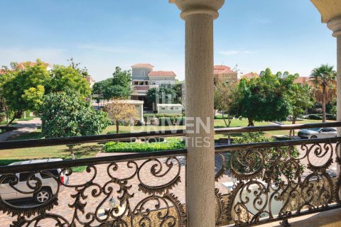Villa à The Villa, Dubai, 4 chambres, 570.24 m², № 143099