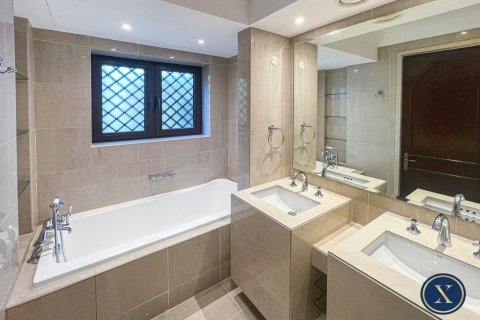 Снять в аренду квартиру в Даунтаун Дубай (Даунтаун Бурдж Дубай), Дубай: 2 спальни, 143м², № 46398 - фото 16