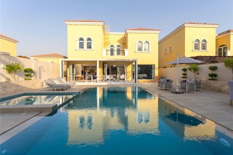 فيلا في Legacy, Jumeirah Park, دبي 3 غرف نوم, 295 م² رقم 43209 - صورة 2