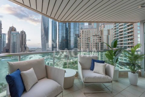 Apartamento en Emaar 6 Towers, Dubai Marina, Dubai, 1 dormitorio, 143 m², № 110390 - foto 17