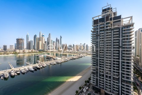 Apartment in EMAAR Beachfront, Dubai Harbour, Dubai 1 bedroom, 79 sq.m. № 38070