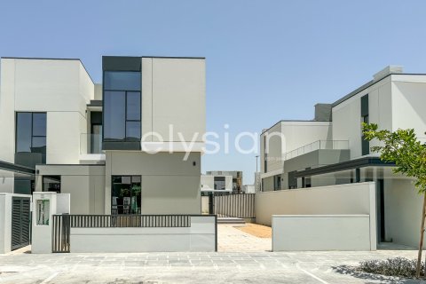 Купить виллу в Murooj Al Furjan, Al Furjan, Дубай: 4 спальни, 338м², № 38069 - фото 11