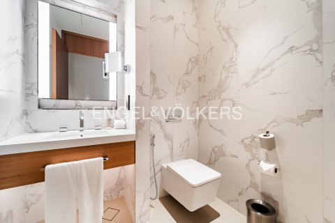 Apartment in Downtown Dubai (Downtown Burj Dubai), Dubai 3 bedrooms, 146 sq.m. № 97234 - photo 19