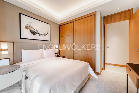 Apartment in Downtown Dubai (Downtown Burj Dubai), Dubai 3 bedrooms, 146 sq.m. № 97234 - photo 15