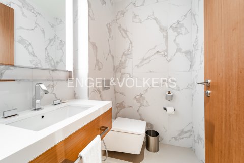 Apartment in Downtown Dubai (Downtown Burj Dubai), Dubai 3 bedrooms, 146 sq.m. № 97234 - photo 20