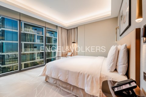 Apartment in Downtown Dubai (Downtown Burj Dubai), Dubai 3 bedrooms, 146 sq.m. № 97234 - photo 14