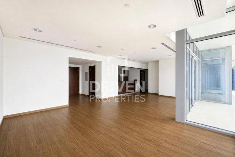 Снять в аренду квартиру в DIFC, Дубай: 2 спальни, 171.96м², № 128161 - фото 2
