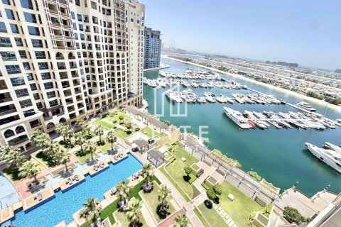 Apartment in Marina Residences, Palm Jumeirah, Dubai 2 bedrooms, 188 sq.m. № 139011