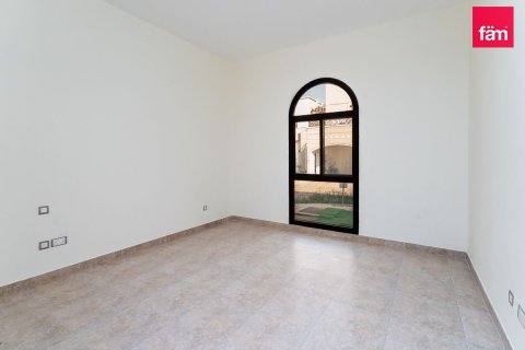 Townhouse in Dubai 4 bedrooms, 297.5 sq.m. № 139146 - photo 7