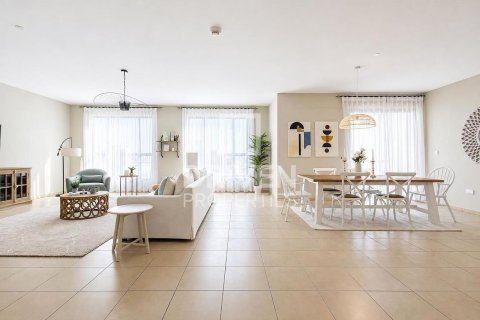 Квартира в Murjan, Джумейра Бич Резиденс, Дубай, 4 спальни, 269.23м², № 141081