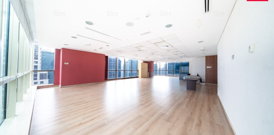 Bureau à Dubai, 505.4 m², № 97700