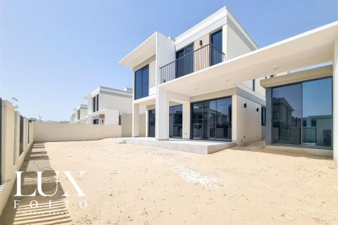 Снять в аренду виллу в Harmony, Tilal Al Ghaf, Дубай: 5 спален, 460м², № 46322 - фото 6