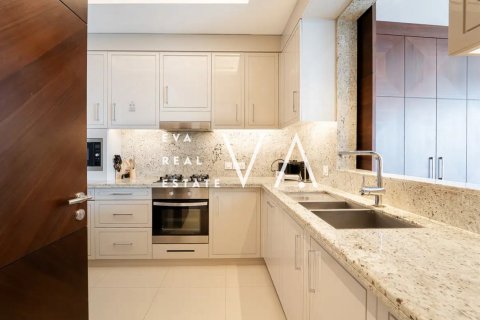 Apartment in Downtown Dubai (Downtown Burj Dubai), Dubai 2 bedrooms, 141.02 sq.m. № 52767 - photo 21