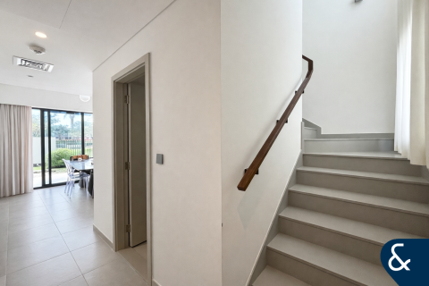 Townhouse in The Valley, Dubai 3 bedrooms, 192 sq.m. № 98380 - photo 4