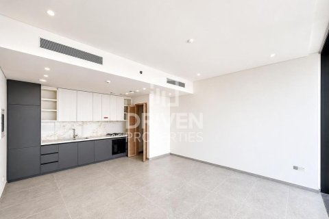 Снять в аренду квартиру в Бизнес-Бэе, Дубай: 1 спальня, 90.21м², № 128509 - фото 2