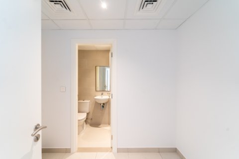 Apartment in Umm Suqeim, Dubai 3 bedrooms, 172 sq.m. № 97009 - photo 9