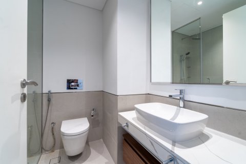 Apartment in Umm Suqeim, Dubai 3 bedrooms, 172 sq.m. № 97009 - photo 18