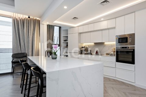 Apartment in Azure, Dubai Marina, Dubai 3 bedrooms, 193 sq.m. № 111618